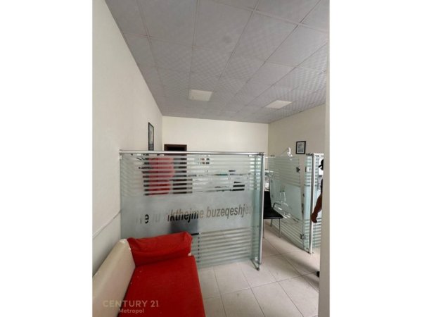 Tirane, shitet ambjent biznesi , 45 m² 83.000 € 