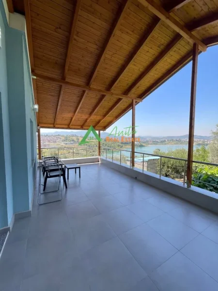 Tirane, jepet me qera apartament+verande | Penthouse 1+1+Ballkon Kati 2, 90 m² 600 € (Second Floor of a Private Villa in Farkë)