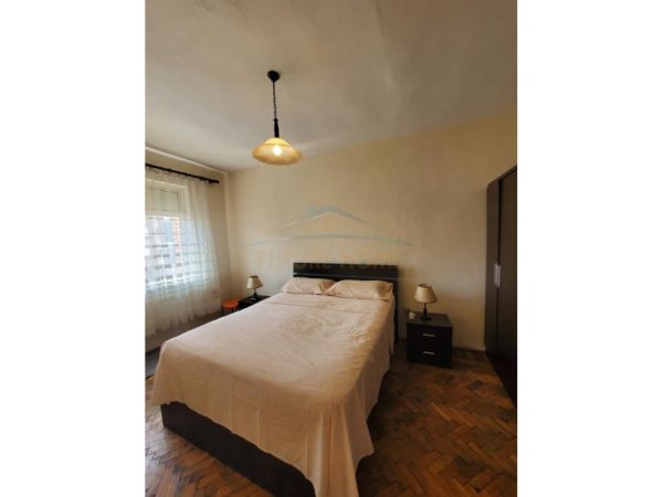 Tirane, jepet me qera apartament 2+1 Kati 4, 101 m² 600 € (Rruga e Saraceve)