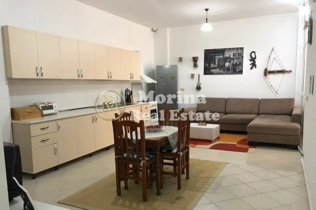 Tirane, jepet me qera apartament 1+1 Kati 1, 98 m² 250 € (Rruga e Dajtit)