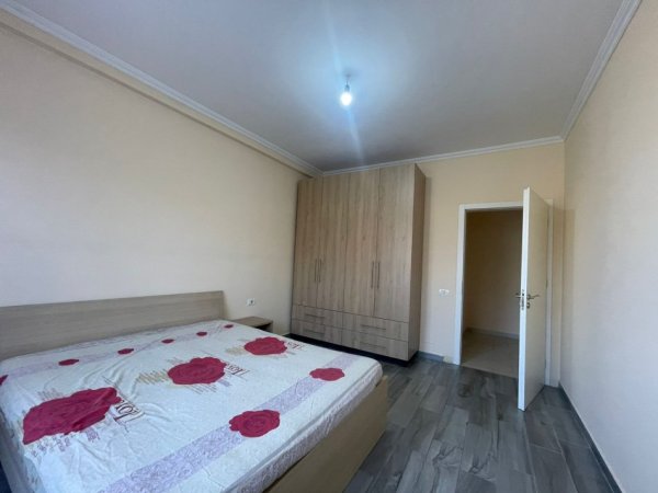 Tirane, jepet me qera apartament 2+1+Ballkon Kati 1, 100 m² 500 € (Selit, prane universitetit Marin Barleti)