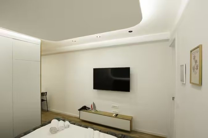 Tirane, jepet me qera garsonier Kati 1, 36 m² 550 € (Rruga e Kavajes)