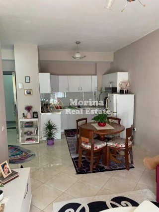 Tirane, jepet me qera apartament 1+1 Kati 5, 75 m² 500 € (Amerikan 3)