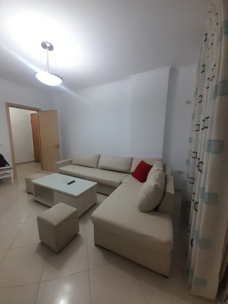 Tirane, jepet me qera apartament 2+1+Ballkon Kati 7, 100 m² 600 € (Rruga Don Bosko,pranë Viva Market)