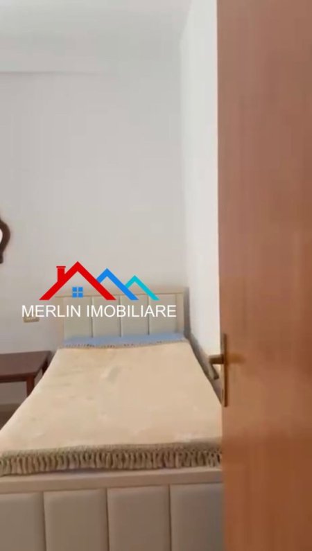 Tirane, jepet me qera apartament 3+1+Ballkon Kati 2, 121 m² 600 € (RRUGA RRAPO HEKALI)