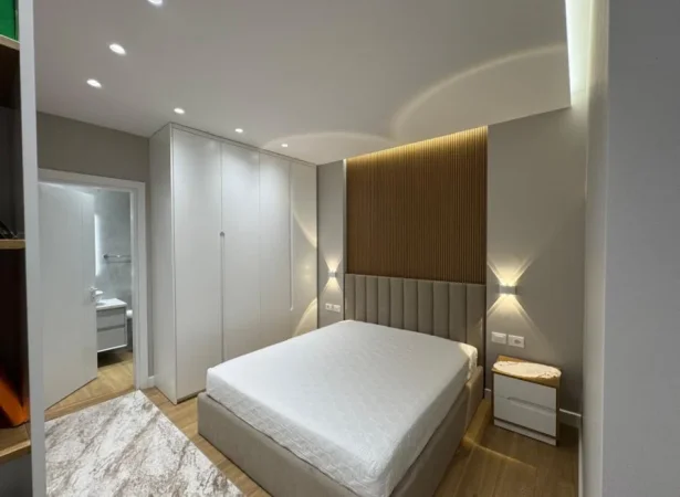 Tirane, shitet apartament 1+1+Ballkon Kati 10, 76 m² 170.000 € (Golden Park 3)