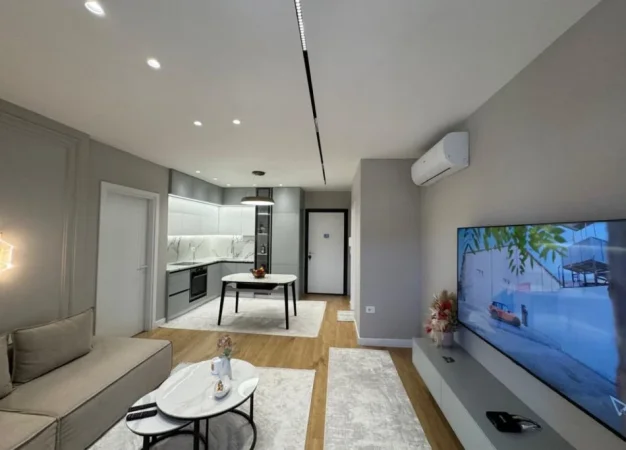 Tirane, shitet apartament 1+1+Ballkon Kati 10, 76 m² 170.000 € (Golden Park 3)