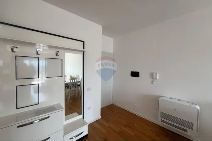 Tirane, jepet me qera apartament 2+1 , 98 m² 800 € (Kopshti botanik) ID: 1003-299