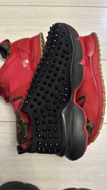 Okazion!Shiten Atlete Louis Vuitton supreme dhe Christian Louboutin nr 43