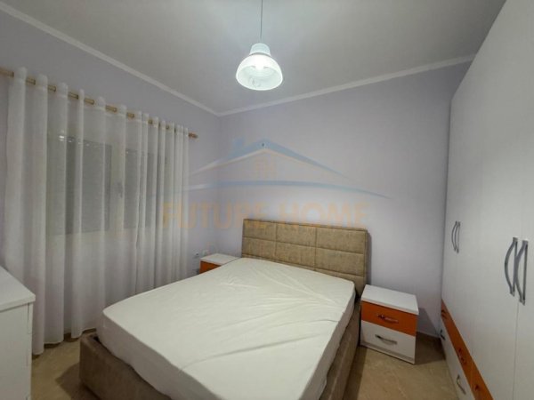 ALF55213 Tirane, jepet me qera apartament 2+1 Kati 2, 75 m² 480 € (Porcelan)