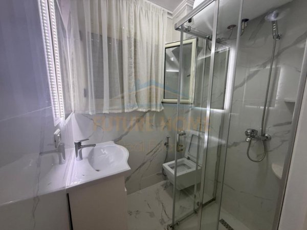 ALF55213 Tirane, jepet me qera apartament 2+1 Kati 2, 75 m² 480 € (Porcelan)