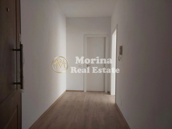 Tirane, jepet me qera apartament 1+1 Kati 2, 65 m² 300 € (Pakuqan)
