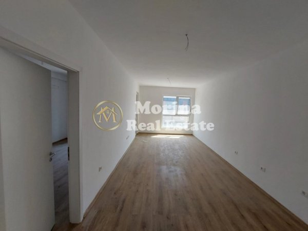 Tirane, jepet me qera apartament 1+1 Kati 2, 65 m² 300 € (Pakuqan)