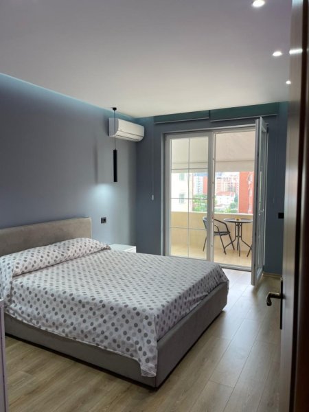 jepet me qera apartament 2+1  ,125 m² 600 €