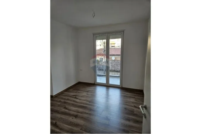 Tirane, shitet garsonier 1+1 , 44 m² 95.000 € (Ish Tregu Elektrik ID: 1001-133)
