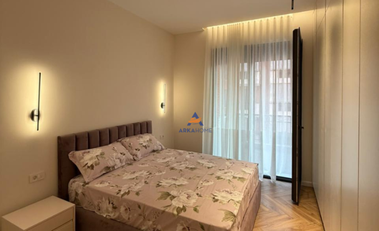 Tirane, jepet me qera apartament 2+1+Ballkon Kati 6, 117 m² 1.500 € (KOMPLEKSI DELIJORGJI,PRANE KASTRATIT)