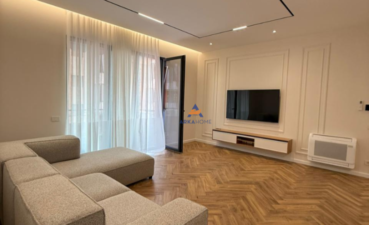 Tirane, jepet me qera apartament 2+1+Ballkon Kati 6, 117 m² 1.500 € (KOMPLEKSI DELIJORGJI,PRANE KASTRATIT)