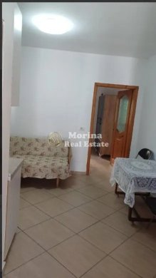 Tirane, jepet me qera shtepi 1+1 Kati 1, 60 m² 250 € (Rruga Ahmet Qorraliu)
