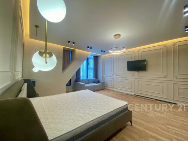 Tirane, jepet me qera garsonier 1+1 Kati 10, 44 m² 650 € 