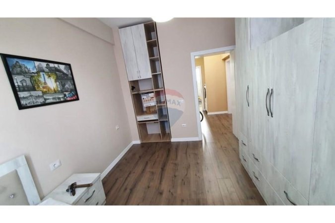 Tirane, jepet me qera apartament 2+1 Kati 4, 95 m² 650 € (Rruga Mine Peza ID: 1001-115)