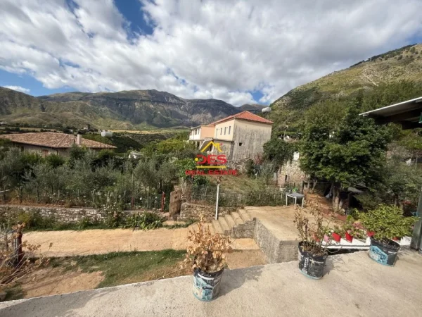 Vlore, shitet shtepi 2+1+Ballkon Kati 0, 170 m² (Dukat Fshat, Vlorë)