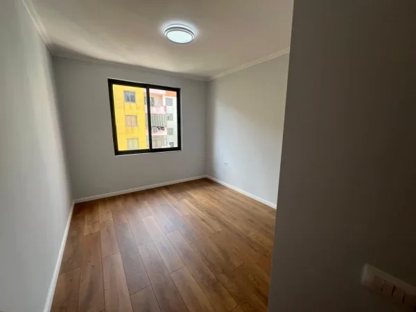 Tirane, shitet apartament 2+1 Kati 6, 90 m² 129.000 € 