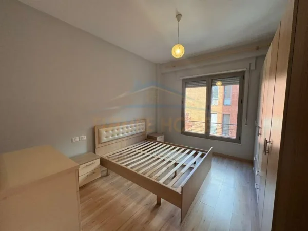 Tirane, shitet apartament 1+1+Ballkon Kati 1, 76 m² 210.000 € (Kompleksi Deliorgji)