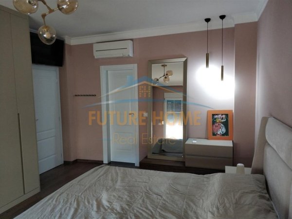 Tirane, jepet me qera apartament 2+1 Kati 5, 110 m² 1.100 € 