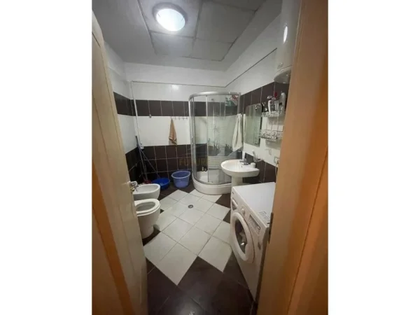 Tirane, shitet apartament 2+1+Ballkon Kati 6, 116 m² 260.000 € (Bulevardi Gjergj Fishta, prane Kompleksit Deliorgji)