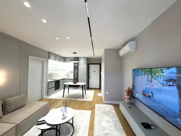 Tirane, shitet apartament 1+1 , 76 m² 169.000 € (perballe spitalit amerikan 3)