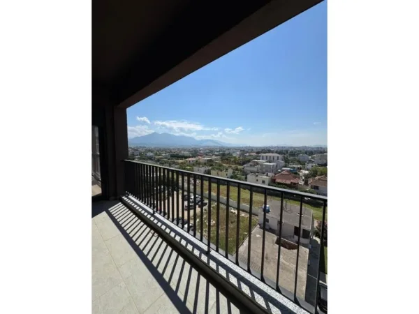 Tirane, shitet apartament 2+1 Kati 6, 113 m² 96.000 € (Kamez)