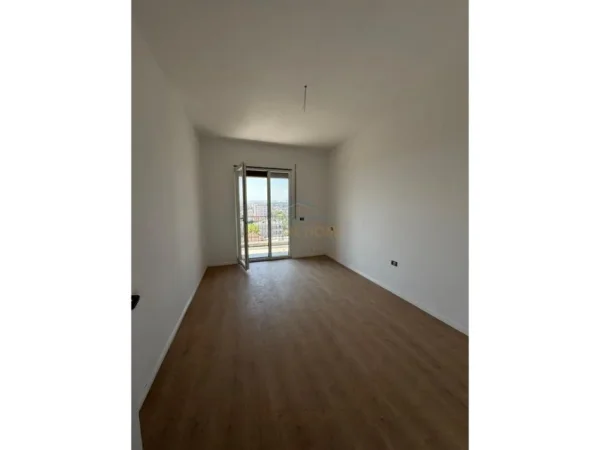 Tirane, shitet apartament 2+1 Kati 6, 113 m² 96.000 € (Kamez)