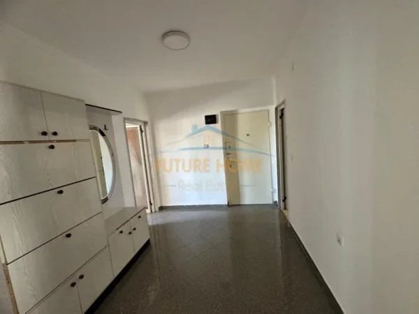 0683487469 Tirane, jepet me qera apartament 2+1 Kati 5, 67 m² 513 € (ALI DEMI)