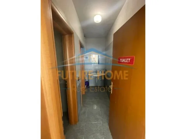 0683487469 Tirane, jepet me qera ambjent biznesi Kati 1, 175 m² 2.200 € (Prane Stadiumit Air Albania)