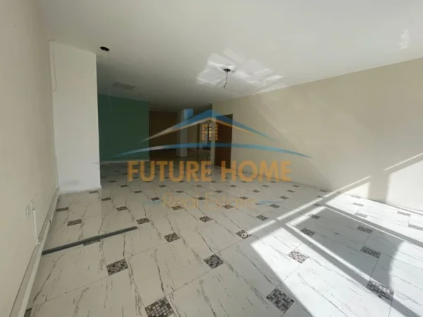 0683487469 Tirane, jepet me qera ambjent biznesi Kati 1, 175 m² 2.200 € (Prane Stadiumit Air Albania)