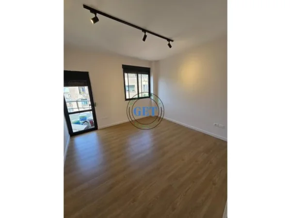 Durres, shitet apartament 2+1+Aneks+Ballkon Kati 5, 95 m² 235.000 € 