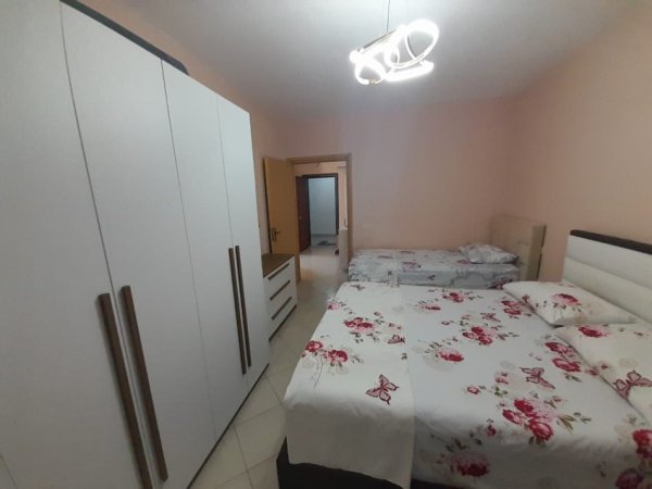 Shqiperi, jepet me qera apartament 1+1 Kati 2, 65 m² 400 € 