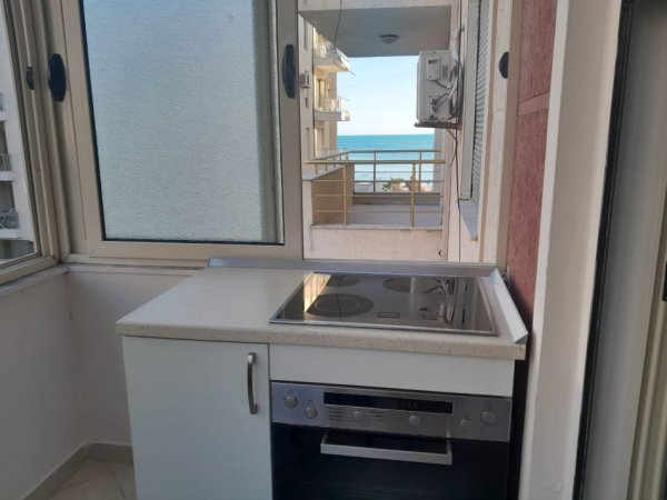 Shqiperi, jepet me qera apartament 1+1 Kati 2, 65 m² 400 € 