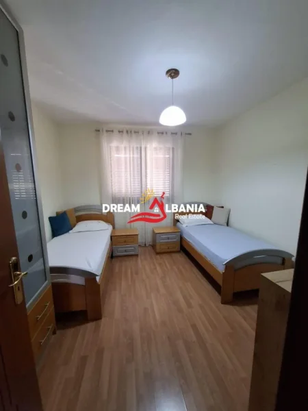 Tirane, jepet me qera apartament 2+1 Kati 2, 76 m² 600 € (ne Ali Dem prane Shkolles 1 Maji)