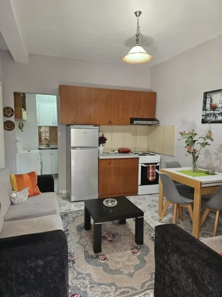 Tirane, jepet me qera apartament 1+1 Kati 1, 60 m² 360 € (don bosko)