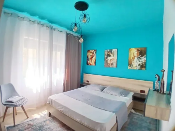 Tirane, jepet me qera apartament 1+1+Aneks+Ballkon Kati 2, 74 m² 650 € (rruga e kavajes)