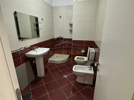 Tirane, shitet apartament 2+1 Kati 2, 159 m² 29.700.000 € 