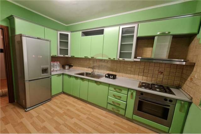 Tirane, jepet me qera apartament duplex 4+1+BLK Kati 4, 196 m² 1.500 Euro (Komuna Parisit)