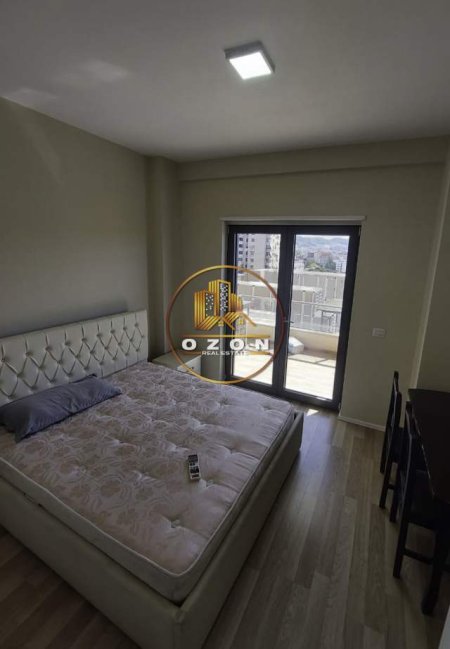 Tirane, jepet me qera apartament 2+1+A+BLK Kati 4, 120 m² 750 Euro (Zogu i Zi)