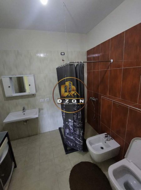 Tirane, jepet me qera apartament 2+1+A+BLK Kati 4, 120 m² 750 Euro (Zogu i Zi)