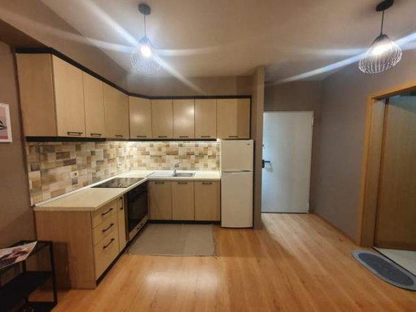 Tirane, jepet me qera apartament 1+1+A+BLK Kati 2, 65 m² 500 Euro (21 dhjetori)