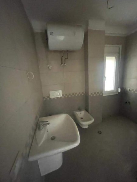 Tirane, shitet apartament 2+1+BLK Kati 2, 120 m² 145.000 Euro