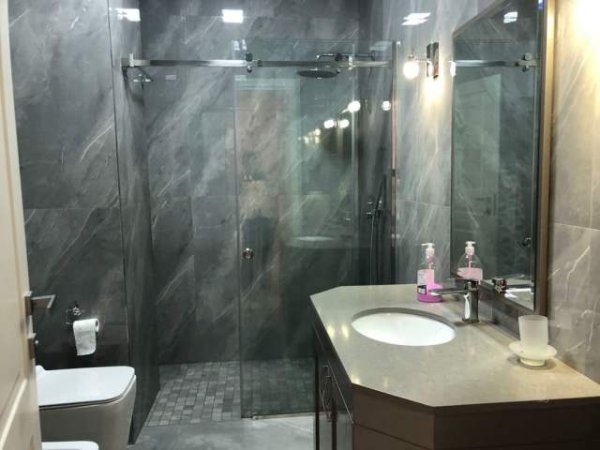 Tirane, jepet me qera apartament 2+1+BLK Kati 3, 109 m² 1.500 Euro (Joy Residence)