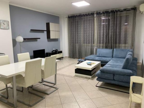 Tirane, jepet me qera apartament 2+1+BLK Kati 10, 100 m² 500 Euro