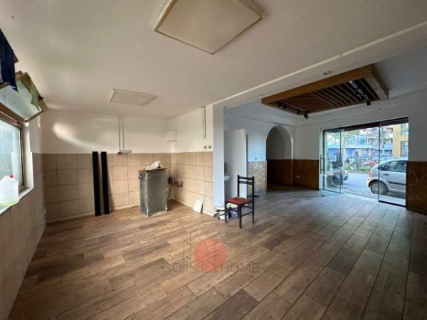 Tirane, jepet me qera ambjent biznesi Kati 1, 46 m² 80.000 Leke (Asim Vokshi)